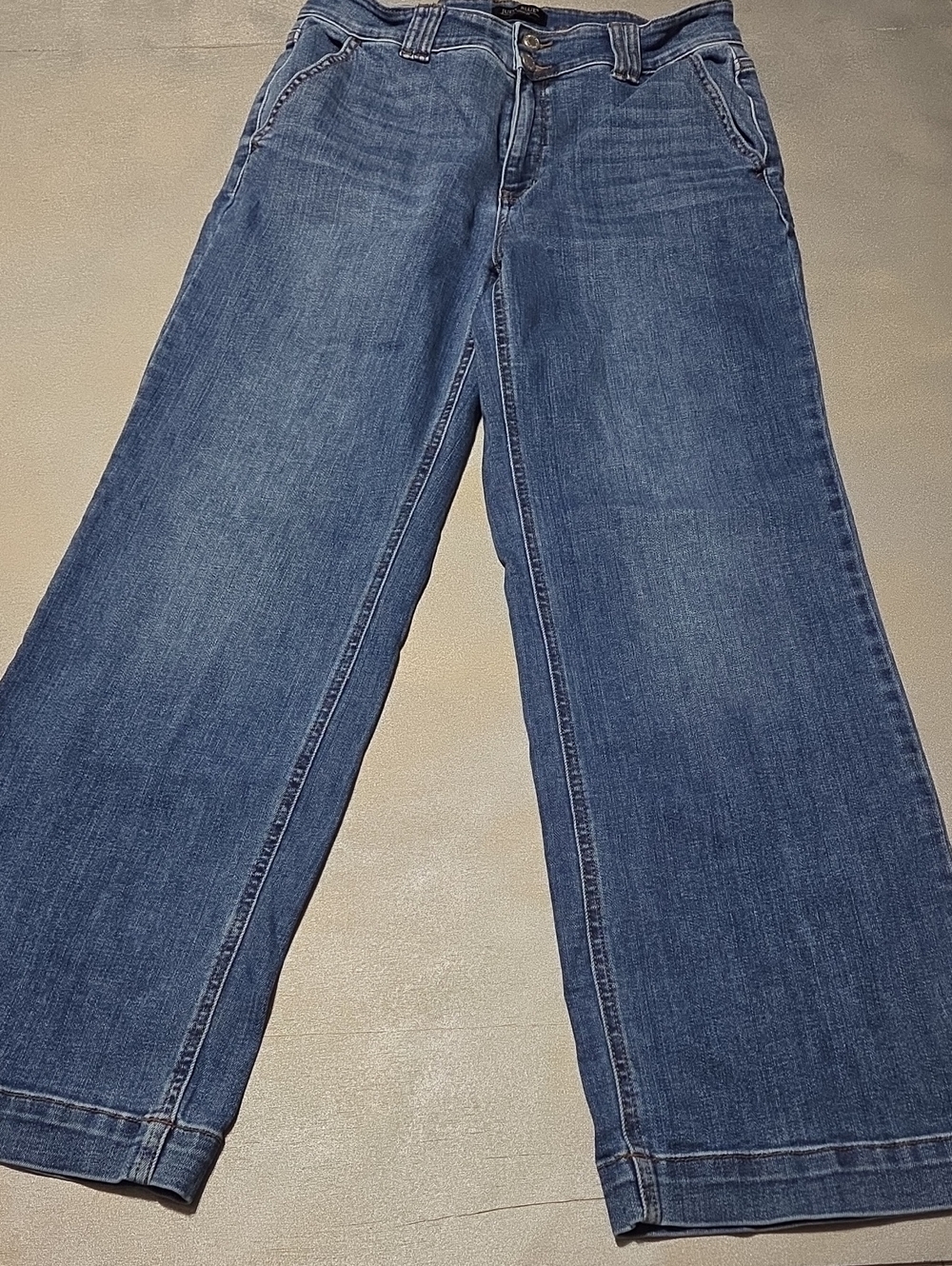 Judy Blue Classic Wide-Leg Jeans in Medium Blue